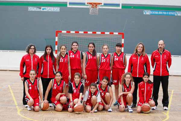 29-10-13.Baloncesto.Infantil 2ª División Femenino AB.Los Rosales-Betanzos 01.Foto: Iago López