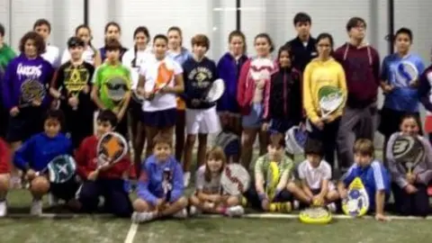 la foto grupal Torneo p&aacute;del Infantil CSC-W670